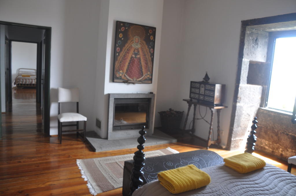 ヴィラ・フランカ・ド・カンポ Convento De Sao Franciscoヴィラ 部屋 写真