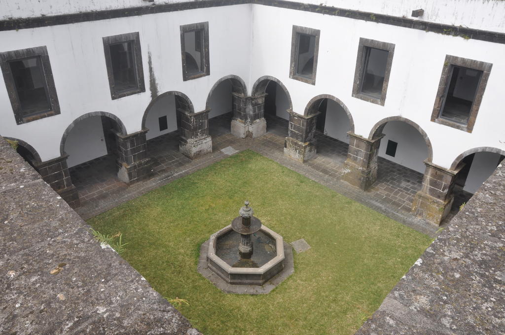 ヴィラ・フランカ・ド・カンポ Convento De Sao Franciscoヴィラ エクステリア 写真